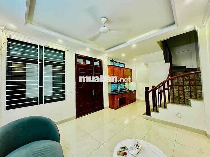 VÀI BƯỚC RA OTO - TRUNG TÂM CẦU GIẤY - SỬ DỤNG 42M - NỘI THẤT CAO CẤP
