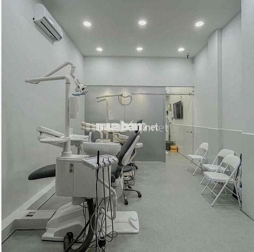Cho thuê mặt Bằng tầng Trệt sàn Suốt