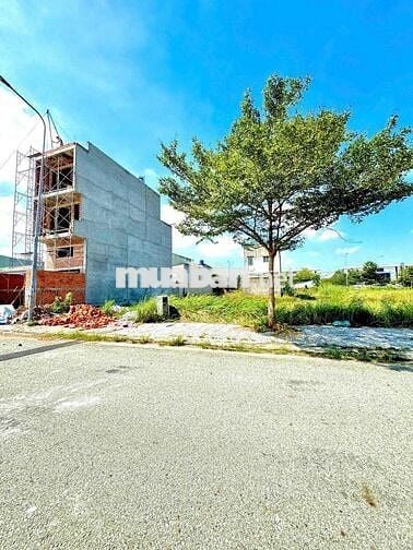 CẮT LỖ 50tr BÁN GẤP NỀN 130m2 SỔ HỒNG SANG TÊN GIÁ CHỦ BÁN 1tỷ750