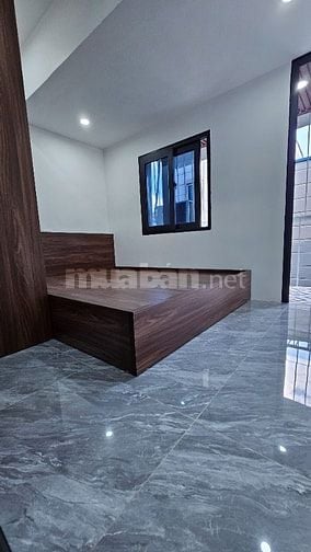 Bán căn hộ tập thể số 43 Phố Vọng Hà, Chương Dương, Hoàn Kiếm, 3xx