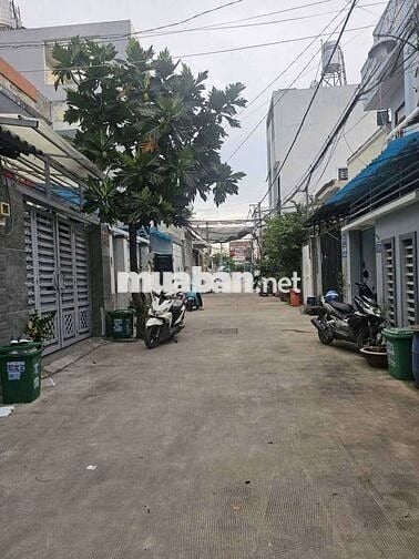 Đất đẹp 4x21m,Ngay UBND, Trường học các cấp. hệ số xây dựng 4,6