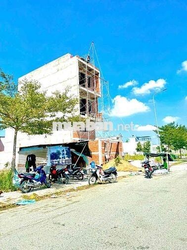 CẮT LỖ 50tr BÁN GẤP NỀN 130m2 SỔ HỒNG SANG TÊN GIÁ CHỦ BÁN 1tỷ750