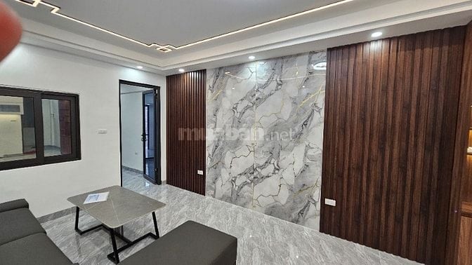 Bán căn hộ tập thể số 43 Phố Vọng Hà, Chương Dương, Hoàn Kiếm, 3xx