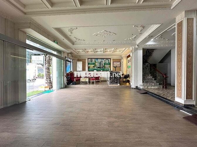 Mặt Bằng Cần Thơ Mặt Tiền Đường _ Lầu 1 sàn 300m2 Ngay Sân Vận Động CT
