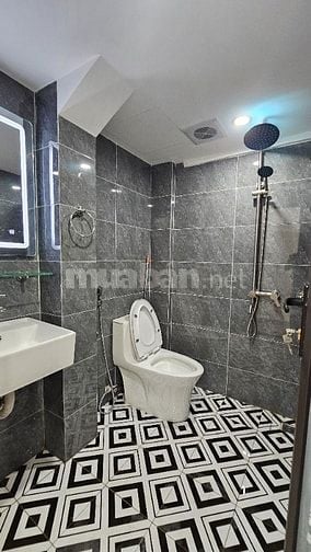 Bán căn hộ tập thể số 43 Phố Vọng Hà, Chương Dương, Hoàn Kiếm, 3xx