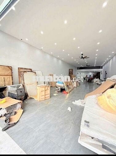 CHO  THUÊ  NHÀ  XƯỞNG ( 5.000m2)  TỈNH LỘ  10.   QUẬN BÌNH  TÂN