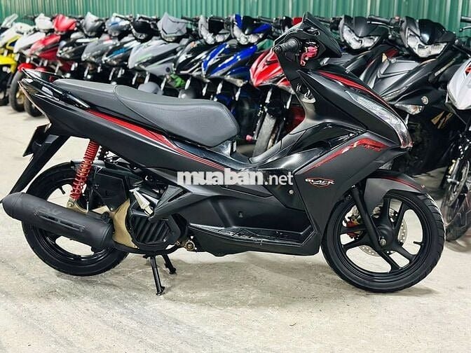 XE MÁYTHANH TÙNG_AIR BLADE 125 ĐEN NHÁM ĐỘ ĐÈN