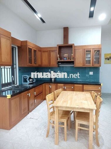 BÁN CĂN 3,5 TẦNG THIẾT KẾ HIỆN ĐẠI,DT 65M NGANG 5M,MT 7M5 SÁT BIỂN