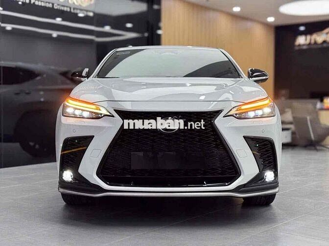 Lexus NX350 F-sport  2023 - 38000 km