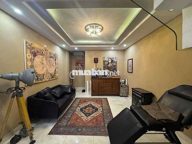 BÁN CĂN 3,5 TẦNG THIẾT KẾ HIỆN ĐẠI,DT 65M NGANG 5M,MT 7M5 SÁT BIỂN