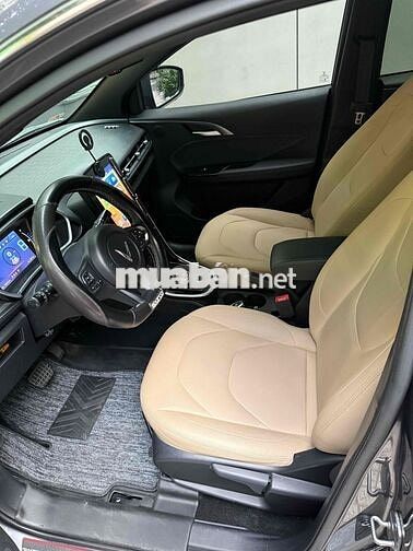 VinFast VFe34 2022 thuê pin tiên phong