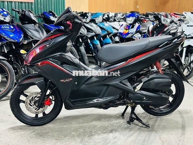 XE MÁYTHANH TÙNG_AIR BLADE 125 ĐEN NHÁM ĐỘ ĐÈN