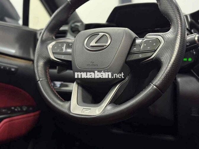Lexus NX350 F-sport  2023 - 38000 km