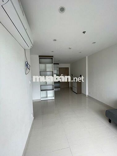 Bán căn 2PN-1VS 54m2 nội thất cơ bản tầng cao hướng ĐN giá 4ty750 bp