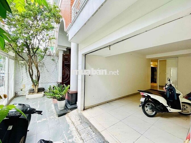 SIÊU PHẨM BIỆT THỰ MỚI ĐẸP 168A HOA LAN QUẬN PHÚ NHUẬN - 5 TẦNG