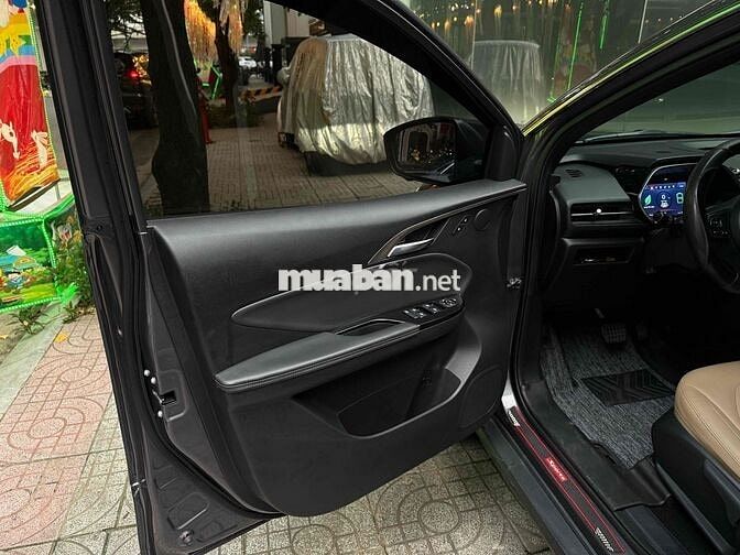 VinFast VFe34 2022 thuê pin tiên phong