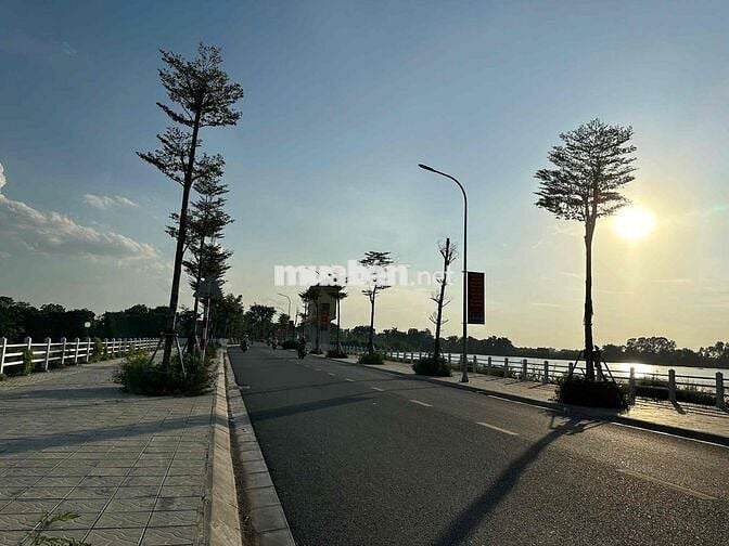 🏡 ĐƯỜNG TRƯỚC ĐẤT 8M – FULL THỔ CƯ –NẰM GIỮA CẦU THĂNG LONG VÀ CẦU NHẬ