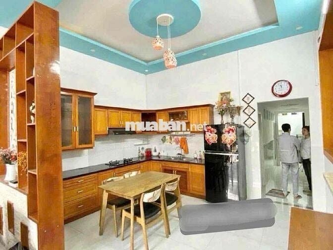 KẸT TIỀN CẦN BÁN GẤP CĂN NHÀ ĐANG CHO THUÊ THU NHẬP 6tr/ Tháng