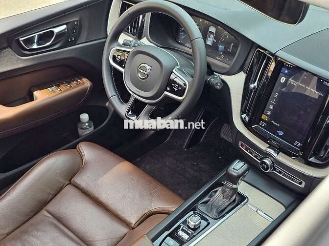VOLVO XC60 T6 AWD SX 2020 ODO 5 VẠN