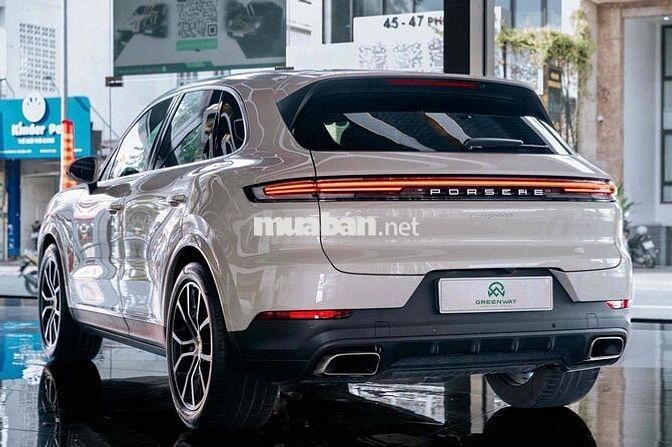 Porsche Cayenne 2023