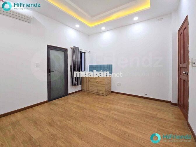 Khai trương bancol cửa sổ siêu đẹp ngay gần cầu NGuyễn Thị Thập