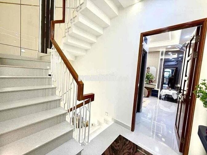 Nhà Đẹp ngay đường Trần Quốc Thảo _Q3 giá tốt chỉ 3 TỶ 990. DT:60m2