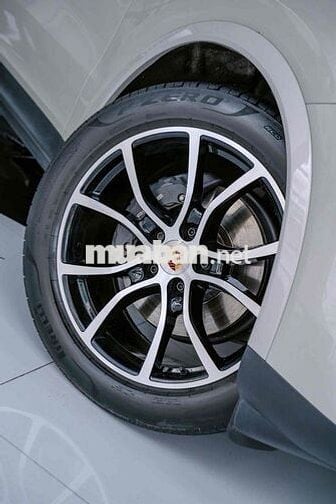 Porsche Cayenne 2023