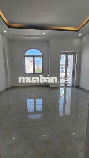 Nhà MT HXH , Huỳnh Tấn phát Thị Trấn NB, 100m2 DTSD, Giá 4 TỶ HƠN