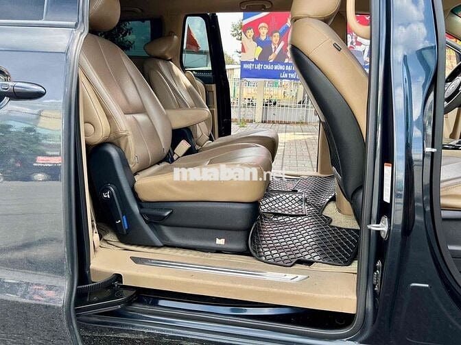 Kia Sedona 2018 2.2 bản Full dầu cao cấp
