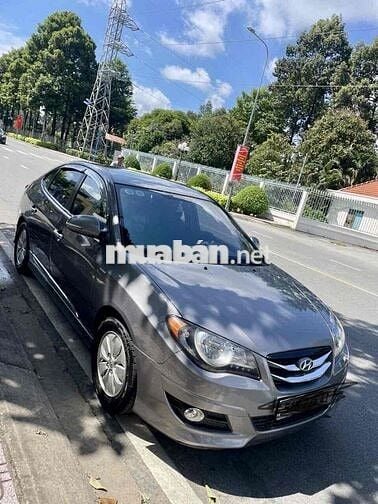 Hyundai Avante 2013 1.6 MT - 70000 km