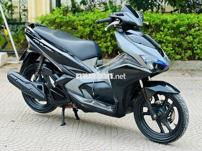 AIR BLADE 125FI XE NGUYÊN BẢN CHÍNH CHỦ
