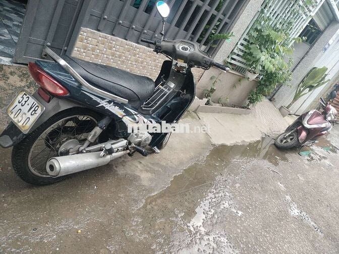Cần bán chiếc xe như hình có giấy có đề