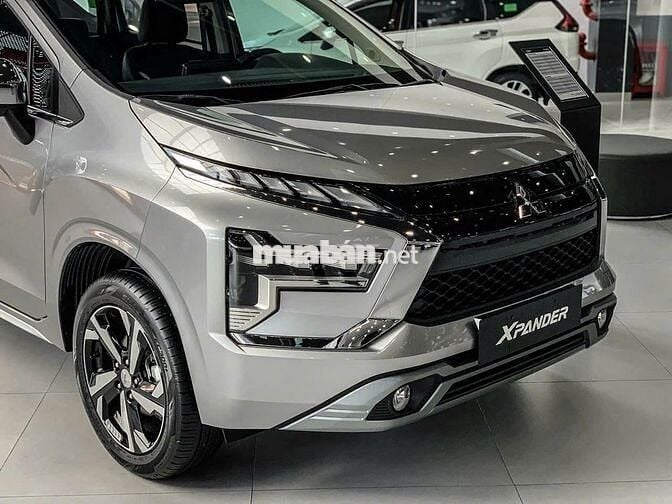 XPANDER PREMIUM 2025 XÁM BẠC MỚI 100%CHƯA LĂN BÁNH