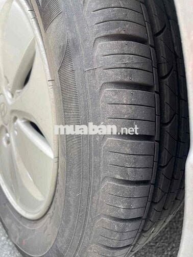 Hyundai Avante 2013 1.6 MT - 70000 km