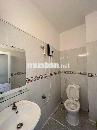 PASS GẤP STUDIO BAN CÔNG CỬA SỔ LỚN FULL TIỆN NGHI NGAY HOÀNG SA QUẬN1