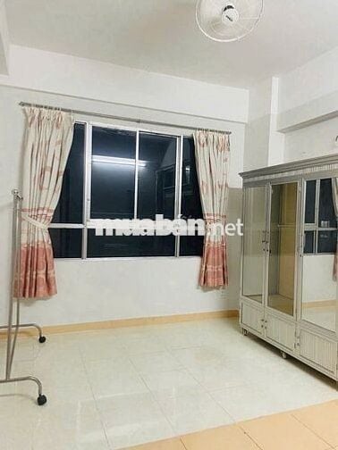 Bán căn hộ chung cư Bông Sao lô A, Phường 5, Q8.