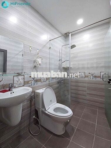 Khai trương bancol cửa sổ siêu đẹp ngay gần cầu NGuyễn Thị Thập