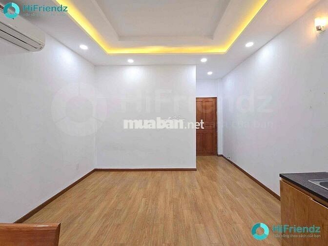 Khai trương bancol cửa sổ siêu đẹp ngay gần cầu NGuyễn Thị Thập