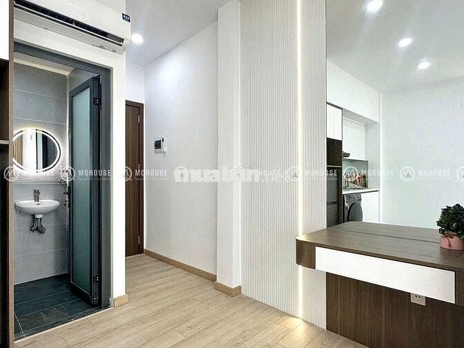 Căn hộ full nội thất cửa sổ trời lớn thoáng mát Quận 1 Đề Thám