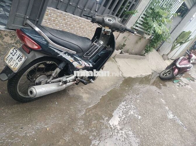 Cần bán chiếc xe như hình có giấy có đề