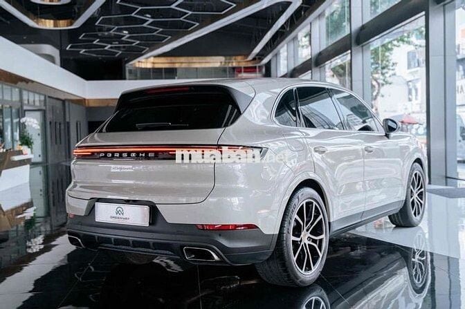 Porsche Cayenne 2023