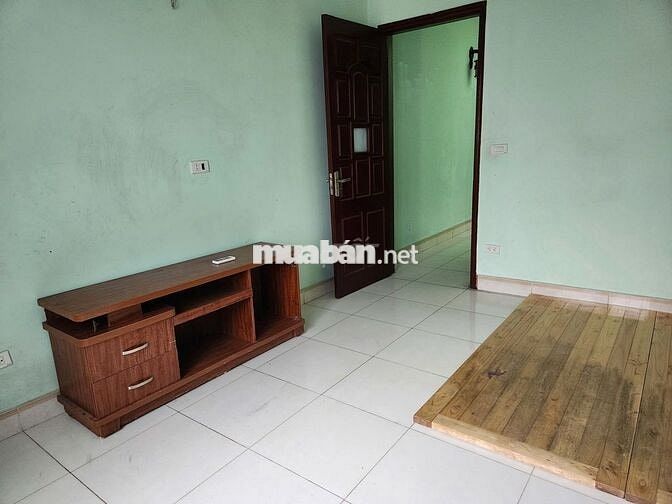 Cho nữ thuê phòng tầng 4 tại ngõ 50 Mễ Trì Thượng