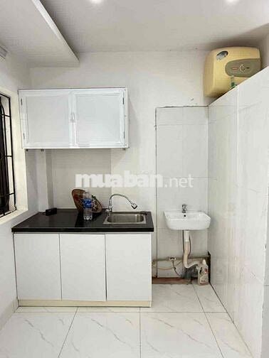 Bán nhà tập thể Trương Định, 2 thoáng bãi gửi ô tô 3PN 2WC 70m2 SĐCC
