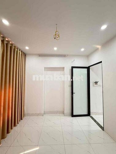 Bán nhà tập thể Trương Định, 2 thoáng bãi gửi ô tô 3PN 2WC 70m2 SĐCC