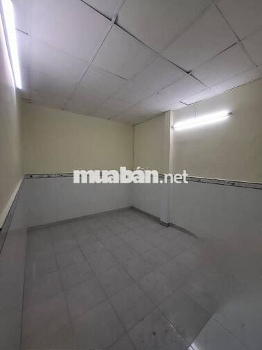 NHÀ GẦN ĐẦM SEN NƯỚC - SÁT HOÀ BÌNH - P. PHÚ THẠNH - GẦN HẺM XE HƠI