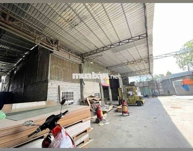 CHO  THUÊ  KHO  XƯỞNG  MT  ( 1250m2) PHƯỜNG  TÂY THẠNH. QUẬN  TÂN PHÚ