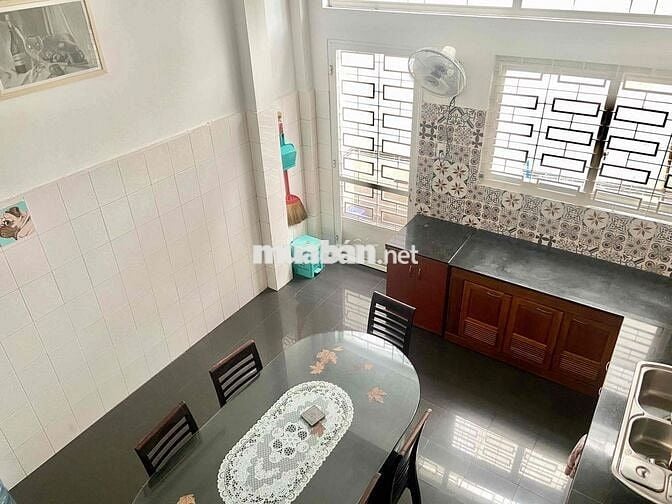 Bán nhà (Vị trí đẹp Quận Bình Thạnh).