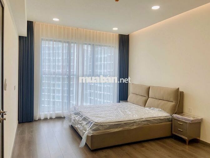 Tìm khách thuê đầu tiên - Căn hộ 3PN ban công siêu dài Centery-Celadon