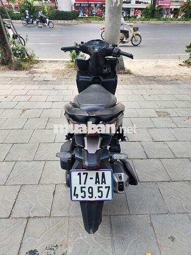 Xe Tay Ga Vario nhập khẩu 125 Đen
