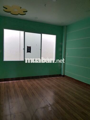CHO THUÊ NHÀ 3 TẦNG 4X30M GẦN CHỢ VẢI PHÚ THỌ HÒA, GIÁ 20TR/THÁNG
